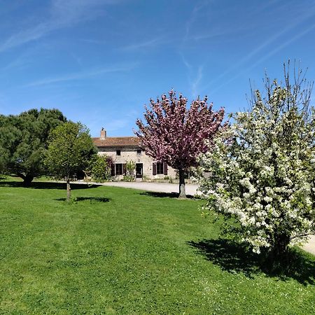 Gourgé Le Moulin Du Fresne, Chambres D'Hotes מראה חיצוני תמונה