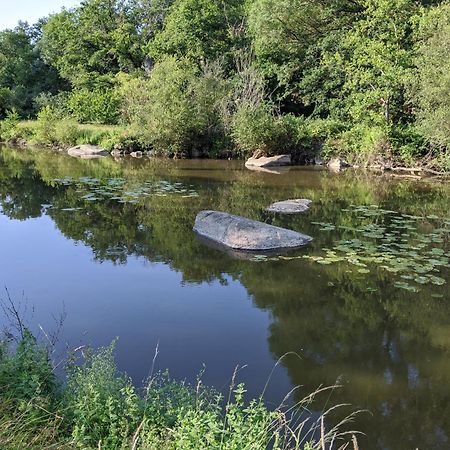 Gourgé Le Moulin Du Fresne, Chambres D'Hotes מראה חיצוני תמונה